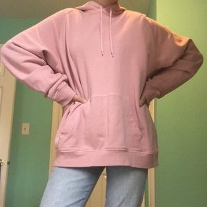 Oversized pink sweatshirt